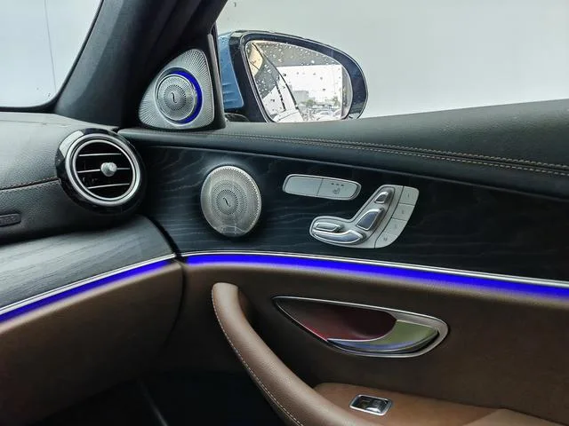 Mercedes-Benz E-Class (Imported) 2022 E 300 Fashion Sports Edition interior photo 16 Mercedes-Benz E-Class (Imported) 2022 E 300 Fashion Sports Edition interior photo 16