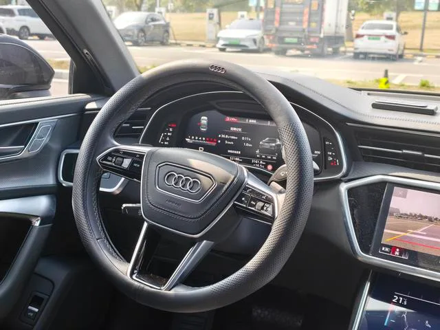 Audi A6L 2024 40 TFSI Deluxe dinámico interior foto 10 Audi A6L 2024 40 TFSI Deluxe dinámico interior foto 10