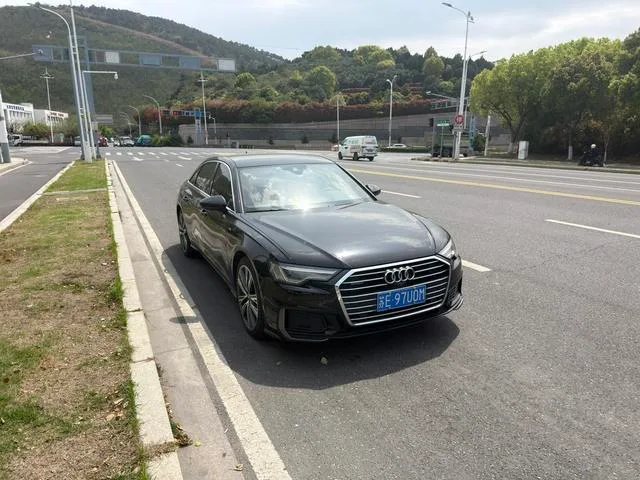 Audi A6L 2021 45 TFSI quattro Zhenxuan Zhiya Type exterior photo 3 Audi A6L 2021 45 TFSI quattro Zhenxuan Zhiya Type exterior photo 3