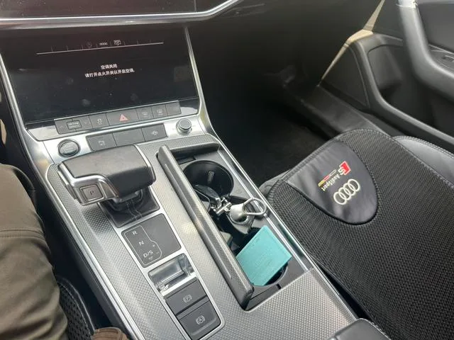 Audi A6L 2021 45 TFSI quattro Zhenxuan Zhiya Type interior photo 14 Audi A6L 2021 45 TFSI quattro Zhenxuan Zhiya Type interior photo 14