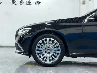 Mercedes-Benz E-Class 2023 Restyling E 300 L Luxury type Passenger car exterior photo 5 Mercedes-Benz E-Class 2023 Restyling E 300 L Luxury type Passenger car exterior photo 5