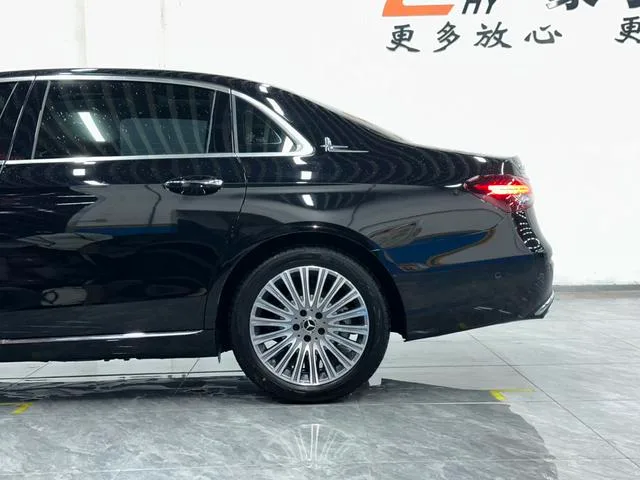 Mercedes-Benz E-Class 2023 Restyling E 300 L Luxury type Passenger car exterior photo 6 Mercedes-Benz E-Class 2023 Restyling E 300 L Luxury type Passenger car exterior photo 6
