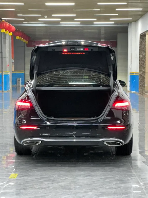 Mercedes-Benz E-Class 2023 Restyling E 300 L Luxury type Passenger car exterior photo 8 Mercedes-Benz E-Class 2023 Restyling E 300 L Luxury type Passenger car exterior photo 8