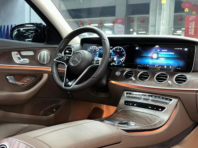 Mercedes-Benz E-Class 2023 Restyling E 300 L Luxury type Passenger car interior photo 18 Mercedes-Benz E-Class 2023 Restyling E 300 L Luxury type Passenger car interior photo 18