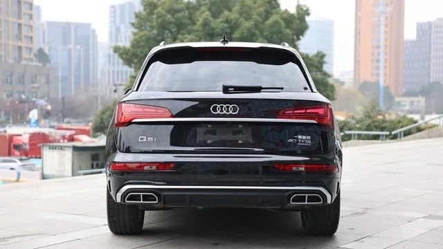Audi Q5L 2022 40T Deluxe Dynamic exterior photo 4 Audi Q5L 2022 40T Deluxe Dynamic exterior photo 4