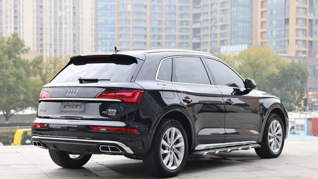 Audi Q5L 2022 40T Deluxe Dynamic exterior photo 5 Audi Q5L 2022 40T Deluxe Dynamic exterior photo 5