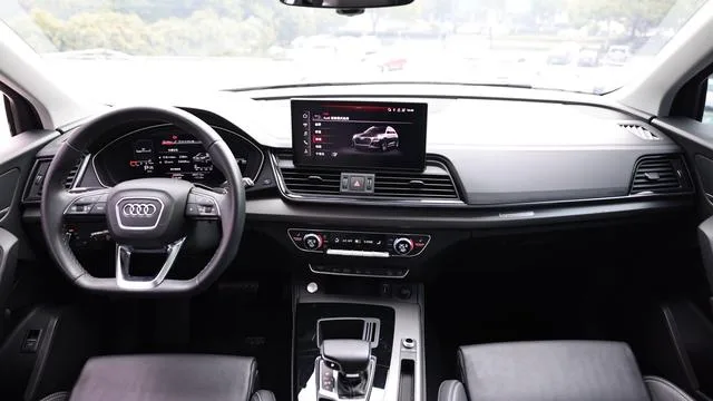 Audi Q5L 2022 40T Deluxe Dynamic interior photo 15 Audi Q5L 2022 40T Deluxe Dynamic interior photo 15