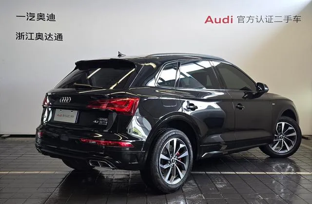 Audi Q5L 2025 40TFSI Deluxe Dynamic exterior photo 4 Audi Q5L 2025 40TFSI Deluxe Dynamic exterior photo 4