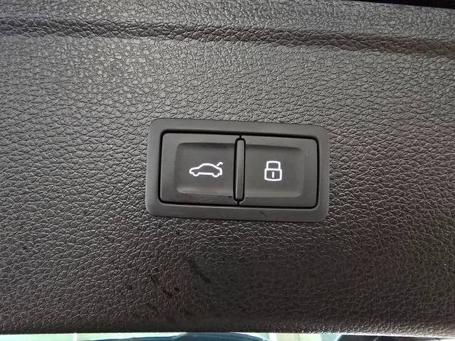 Audi Q5L 2025 40TFSI Deluxe Dynamic interior photo 13 Audi Q5L 2025 40TFSI Deluxe Dynamic interior photo 13