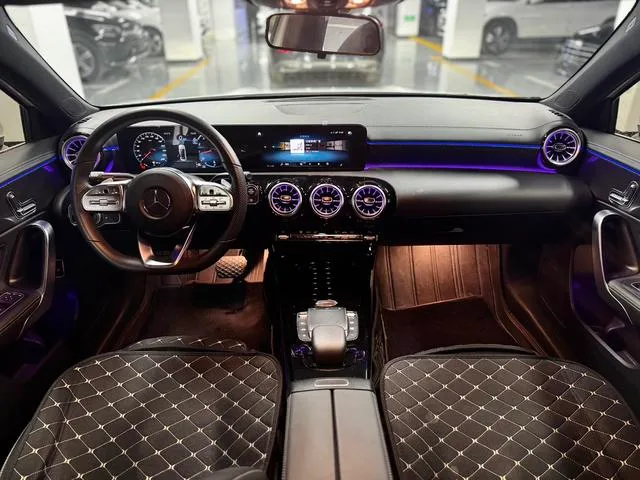 Mercedes-Benz A-Class 2022 A 200 L Sport Sedan Fashion Edition interior photo 11 Mercedes-Benz A-Class 2022 A 200 L Sport Sedan Fashion Edition interior photo 11
