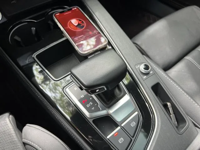 Audi A4L 2023 40 TFSI Deluxe Dynamic interior photo 12 Audi A4L 2023 40 TFSI Deluxe Dynamic interior photo 12