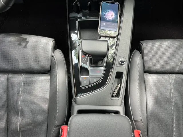 Audi A4L 2023 40 TFSI Deluxe Dynamic interior photo 17 Audi A4L 2023 40 TFSI Deluxe Dynamic interior photo 17