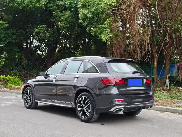 Mercedes-Benz GLC 2022 Reforma GLC 300 L 4MATIC Edición tibetana dinámica exterior foto 3 Mercedes-Benz GLC 2022 Reforma GLC 300 L 4MATIC Edición tibetana dinámica exterior foto 3