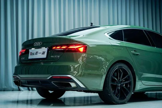 Audi A5 2021 Sportback 45 TFSI quattro Choose dynamic type interior photo 9 Audi A5 2021 Sportback 45 TFSI quattro Choose dynamic type interior photo 9