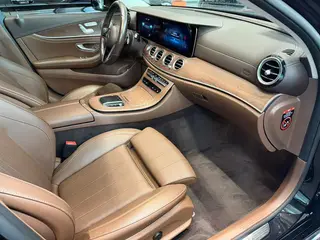 Mercedes-Benz E-Class 2022 Segundo cambio E 300 L De lujo Coche interior foto 9 Mercedes-Benz E-Class 2022 Segundo cambio E 300 L De lujo Coche interior foto 9