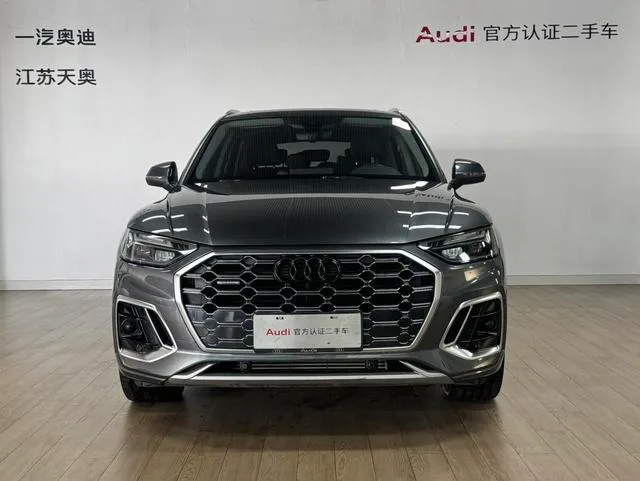 Audi Q5L 2022 Reforma 40T Deluxe dinámico exterior foto 2 Audi Q5L 2022 Reforma 40T Deluxe dinámico exterior foto 2