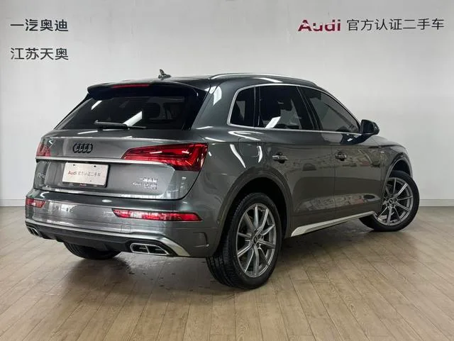 Audi Q5L 2022 Reforma 40T Deluxe dinámico exterior foto 4 Audi Q5L 2022 Reforma 40T Deluxe dinámico exterior foto 4