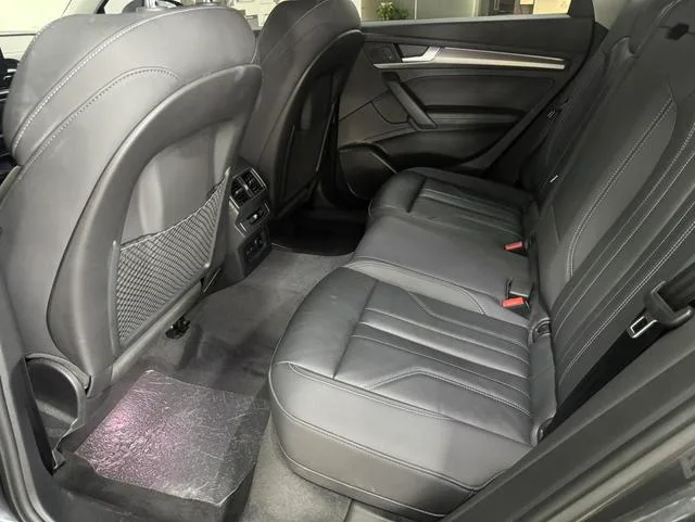 Audi Q5L 2022 Reforma 40T Deluxe dinámico interior foto 7 Audi Q5L 2022 Reforma 40T Deluxe dinámico interior foto 7