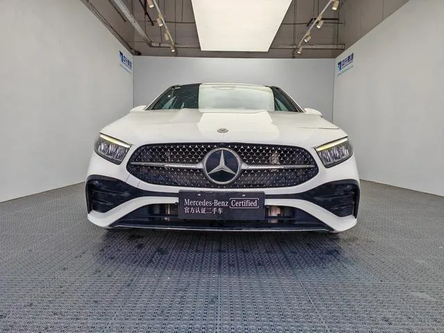 Mercedes-Benz A-Class 2023 A 200 L Sport Sedan Fashion Edition exterior photo 2 Mercedes-Benz A-Class 2023 A 200 L Sport Sedan Fashion Edition exterior photo 2