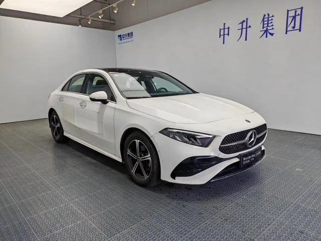 Mercedes-Benz A-Class 2023 A 200 L Sport Sedan Fashion Edition exterior photo 3 Mercedes-Benz A-Class 2023 A 200 L Sport Sedan Fashion Edition exterior photo 3