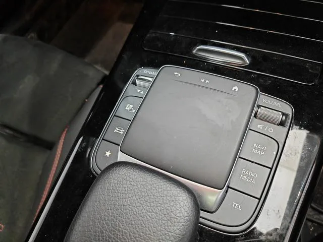 Mercedes-Benz A-Class 2023 A 200 L Sport Sedan Fashion Edition interior photo 16 Mercedes-Benz A-Class 2023 A 200 L Sport Sedan Fashion Edition interior photo 16