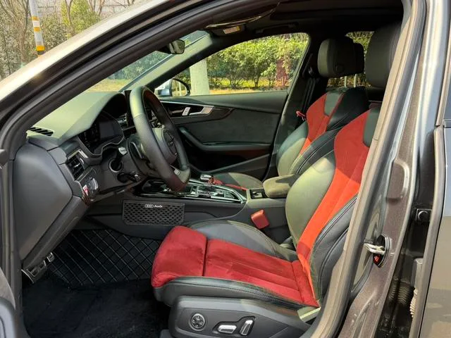 Audi A4L 2022 45 TFSI quattro Choose dynamic type interior photo 9 Audi A4L 2022 45 TFSI quattro Choose dynamic type interior photo 9