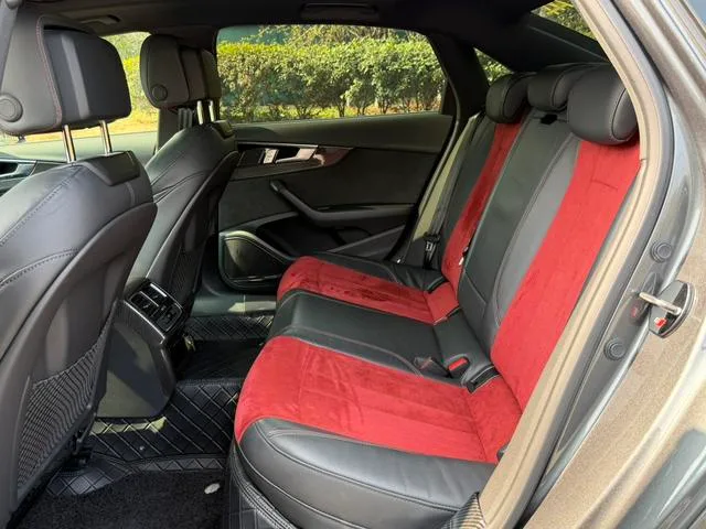 Audi A4L 2022 45 TFSI quattro Choose dynamic type interior photo 10 Audi A4L 2022 45 TFSI quattro Choose dynamic type interior photo 10