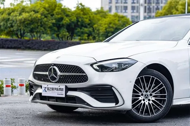 Mercedes-Benz C-Class 2023 Restyling C 260 L Sports version exterior photo 3 Mercedes-Benz C-Class 2023 Restyling C 260 L Sports version exterior photo 3