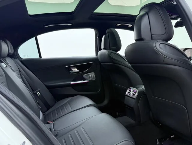 Mercedes-Benz C-Class 2023 Restyling C 260 L Sports version interior photo 9 Mercedes-Benz C-Class 2023 Restyling C 260 L Sports version interior photo 9