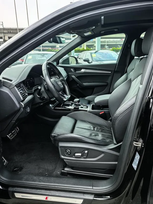 Audi Q5L 2023 40T Deluxe Dynamic exterior photo 4 Audi Q5L 2023 40T Deluxe Dynamic exterior photo 4