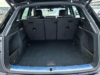 Audi Q5L 2023 40T Deluxe Dynamic interior photo 8 Audi Q5L 2023 40T Deluxe Dynamic interior photo 8