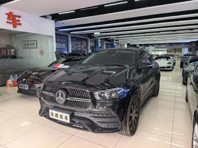 Mercedes-Benz GLE Coupe 2020 GLE 350 4MATIC Coupé SUV De lujo exterior foto 1 Mercedes-Benz GLE Coupe 2020 GLE 350 4MATIC Coupé SUV De lujo exterior foto 1