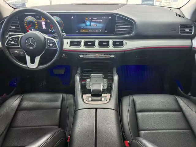 Mercedes-Benz GLE Coupe 2020 GLE 350 4MATIC Coupé SUV De lujo exterior foto 5 Mercedes-Benz GLE Coupe 2020 GLE 350 4MATIC Coupé SUV De lujo exterior foto 5
