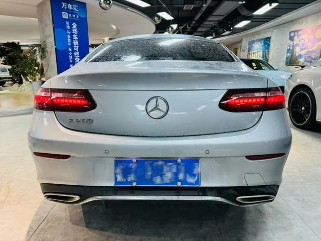 Mercedes-Benz E-Class (Imported) 2023 E 260 Coupé extérieur photo 5 Mercedes-Benz E-Class (Imported) 2023 E 260 Coupé extérieur photo 5