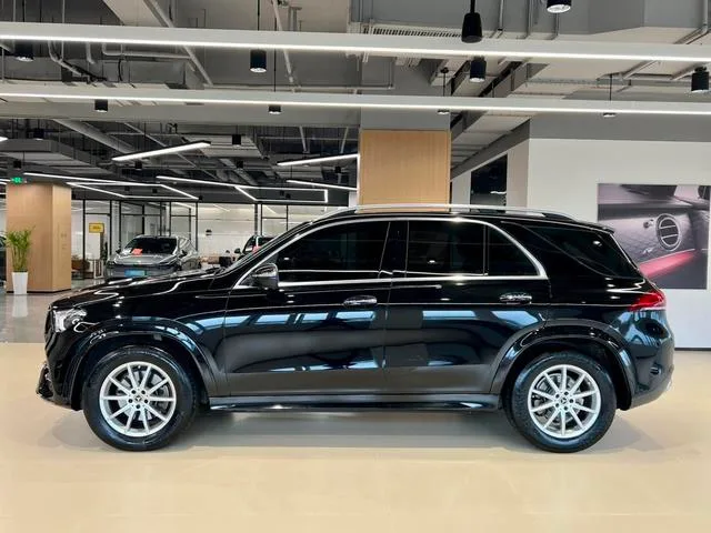 Mercedes-Benz GLE (Imported) 2021 GLE 350 4MATIC Estilo de moda exterior foto 3 Mercedes-Benz GLE (Imported) 2021 GLE 350 4MATIC Estilo de moda exterior foto 3