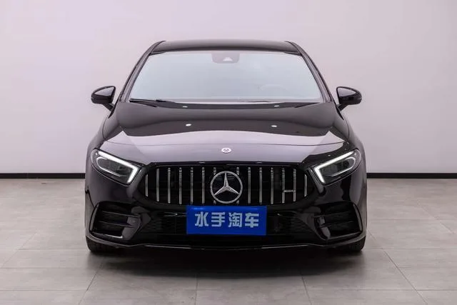 Mercedes-Benz Mercedes-AMG A-Class 2023 AMG A 35 4MATIC exterior foto 2 Mercedes-Benz Mercedes-AMG A-Class 2023 AMG A 35 4MATIC exterior foto 2