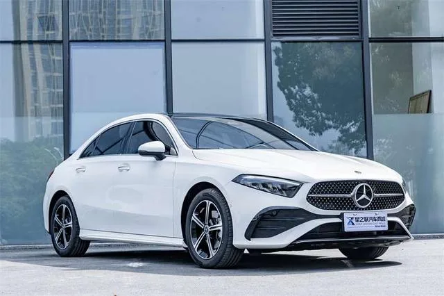 Mercedes-Benz A-Class 2025 A 200 L Fashion Edition exterior photo 5 Mercedes-Benz A-Class 2025 A 200 L Fashion Edition exterior photo 5