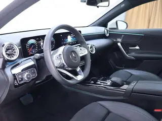 Mercedes-Benz A-Class 2021 A 200 L Sport Sedan Fashion Edition interior photo 13 Mercedes-Benz A-Class 2021 A 200 L Sport Sedan Fashion Edition interior photo 13