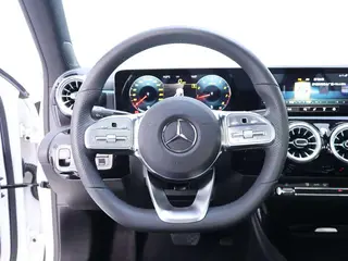 Mercedes-Benz A-Class 2021 A 200 L Sport Sedan Fashion Edition interior photo 17 Mercedes-Benz A-Class 2021 A 200 L Sport Sedan Fashion Edition interior photo 17