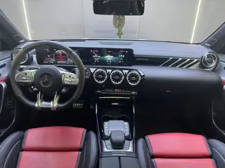 Mercedes-Benz CLA AMG 2020 AMG CLA 45 4MATIC interior foto 8 Mercedes-Benz CLA AMG 2020 AMG CLA 45 4MATIC interior foto 8