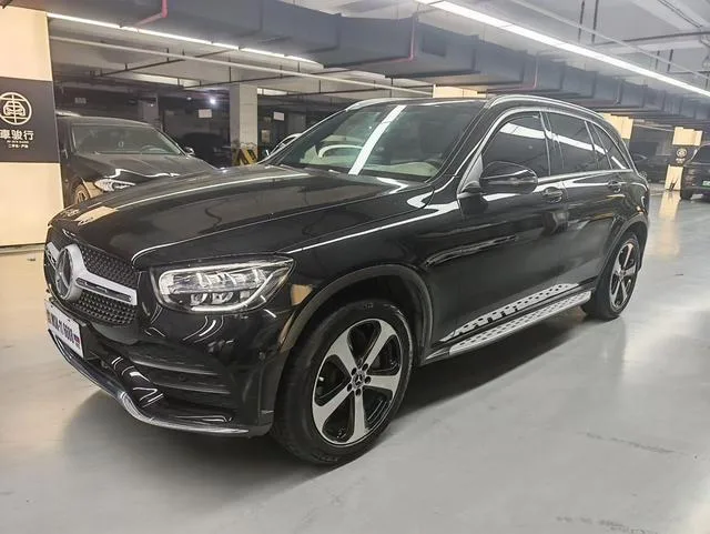 Mercedes-Benz GLC 2022 GLC 260 L 4MATIC Dynamic exterior photo 1 Mercedes-Benz GLC 2022 GLC 260 L 4MATIC Dynamic exterior photo 1
