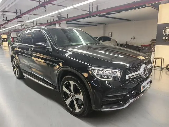 Mercedes-Benz GLC 2022 GLC 260 L 4MATIC Dynamic exterior photo 3 Mercedes-Benz GLC 2022 GLC 260 L 4MATIC Dynamic exterior photo 3