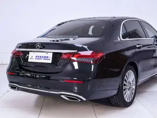 Mercedes-Benz E-Class 2022 Segundo cambio E 300 L De lujo Coche exterior foto 9 Mercedes-Benz E-Class 2022 Segundo cambio E 300 L De lujo Coche exterior foto 9