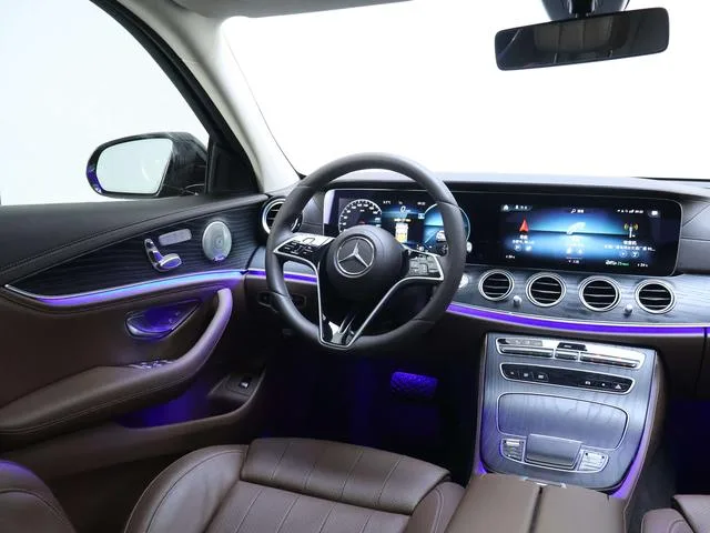 Mercedes-Benz E-Class 2022 Segundo cambio E 300 L De lujo Coche interior foto 15 Mercedes-Benz E-Class 2022 Segundo cambio E 300 L De lujo Coche interior foto 15