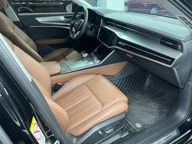 Audi A6L 2024 45 TFSI Elegante y elegante interior foto 12 Audi A6L 2024 45 TFSI Elegante y elegante interior foto 12