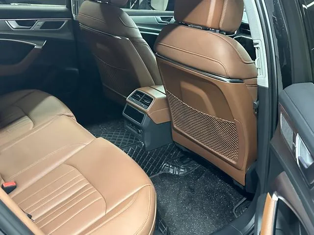 Audi A6L 2024 45 TFSI Elegante y elegante interior foto 14 Audi A6L 2024 45 TFSI Elegante y elegante interior foto 14