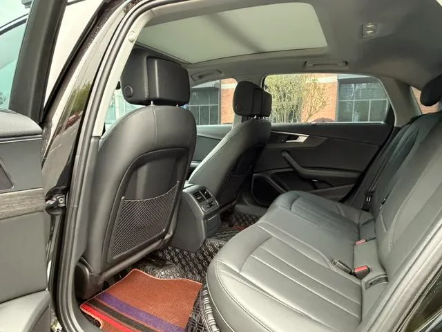 Audi A4L 2022 40 TFSI Mode dynamique intérieur photo 9 Audi A4L 2022 40 TFSI Mode dynamique intérieur photo 9