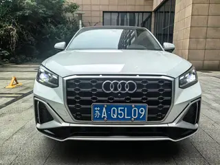 Audi Q2L 2022 35 TFSI Tipo dinámico agresivo exterior foto 2 Audi Q2L 2022 35 TFSI Tipo dinámico agresivo exterior foto 2