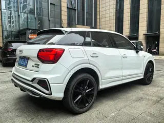 Audi Q2L 2022 35 TFSI Tipo dinámico agresivo interior foto 9 Audi Q2L 2022 35 TFSI Tipo dinámico agresivo interior foto 9