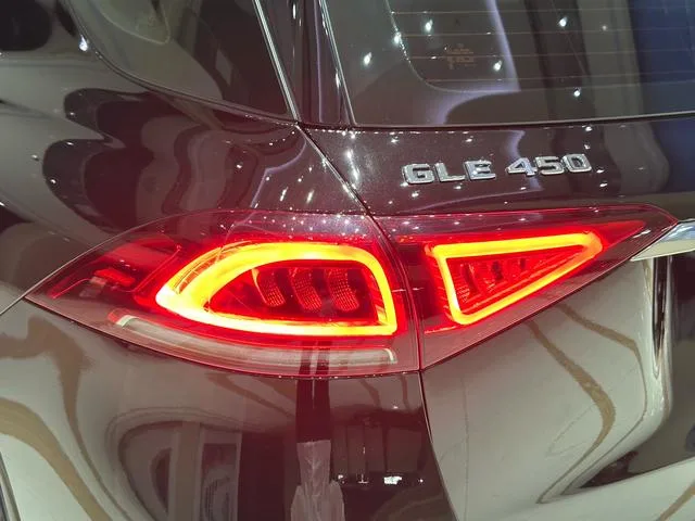Mercedes-Benz GLE (Imported) 2023 GLE 450 4MATIC Luxury type exterior photo 10 Mercedes-Benz GLE (Imported) 2023 GLE 450 4MATIC Luxury type exterior photo 10